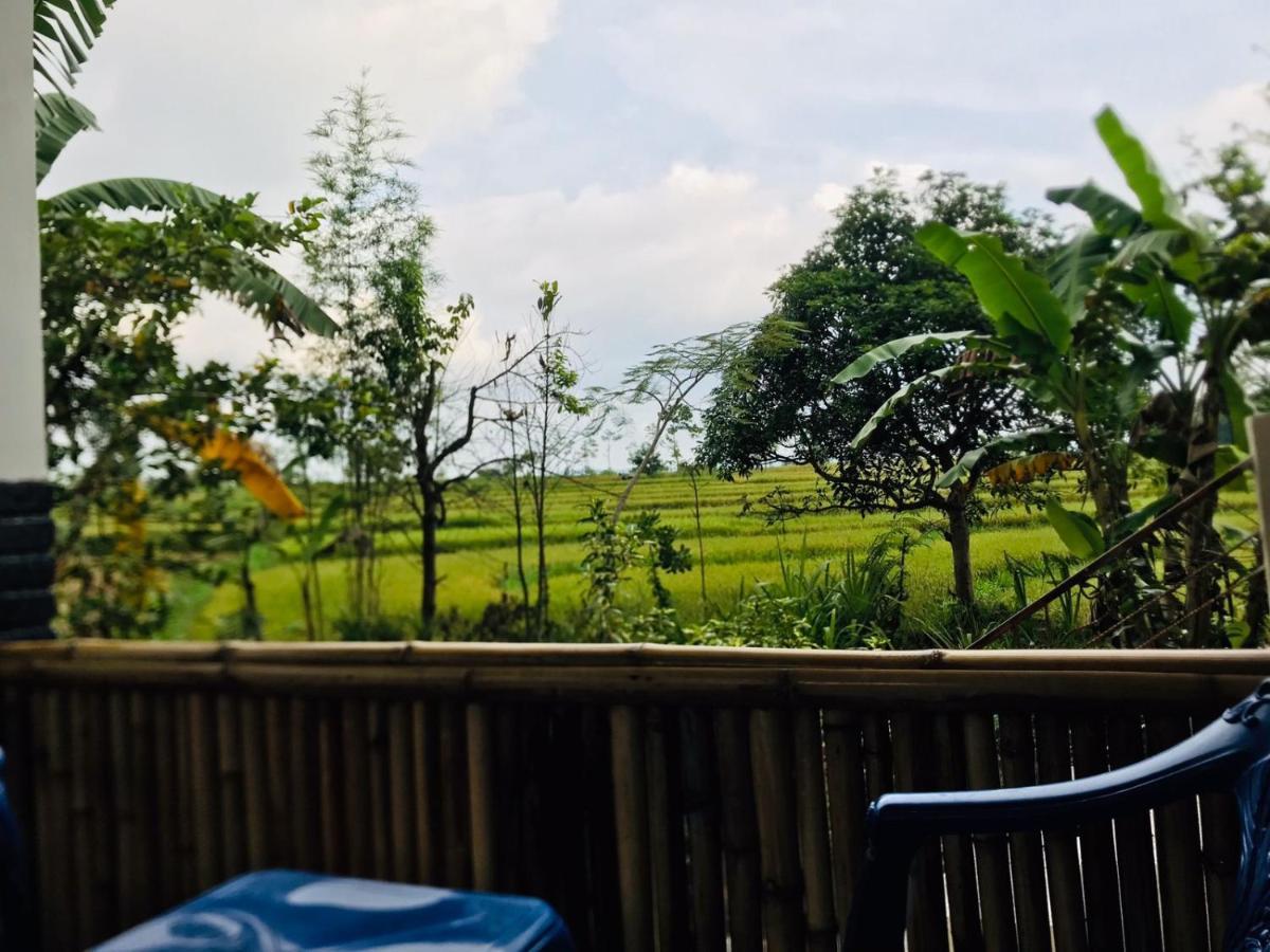 Tiara Homestay Plambi Bagian luar foto