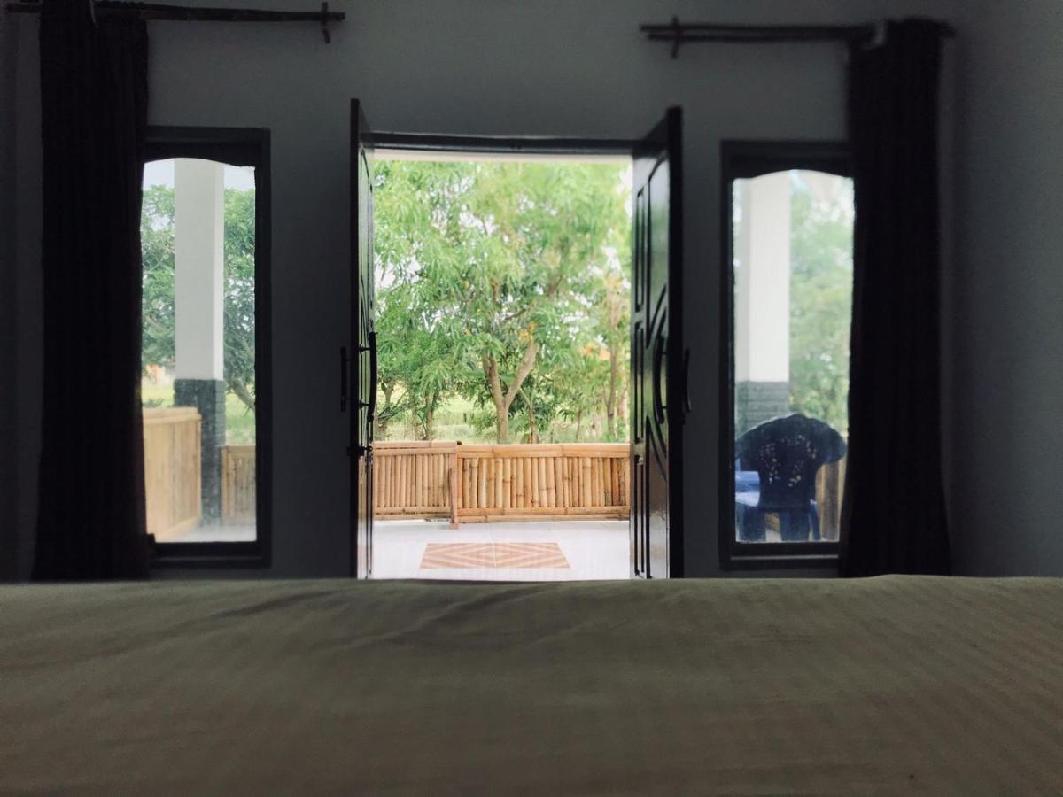 Tiara Homestay Plambi Bagian luar foto